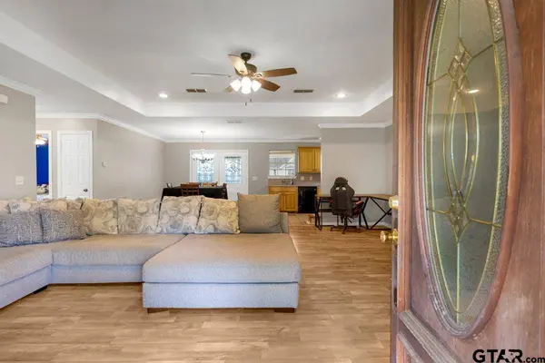 708 E Paschal Street, Troup, TX 75789