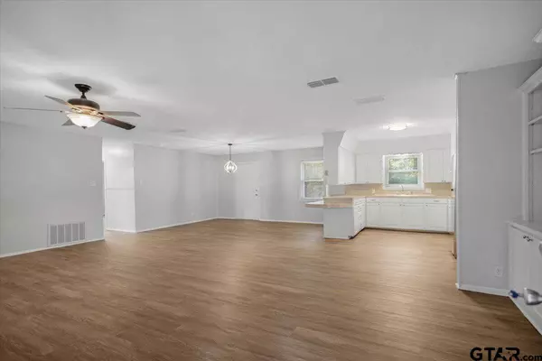 22525 Farm to Market 15, Troup, TX 75789