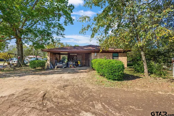 203 Parker Street, Arp, TX 75750