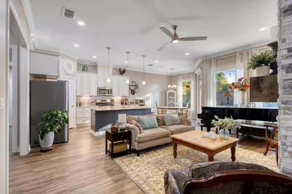 2007 Jason Drive, Whitehouse, TX 75791