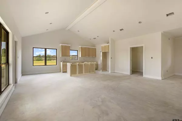 204 E Teal Drive, Troup, TX 75789