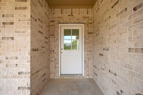 204 E Teal Drive, Troup, TX 75789