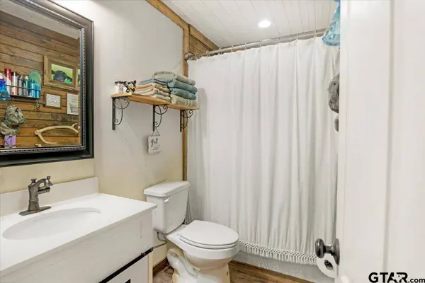 9367 County Road 2301, Arp, TX 75750