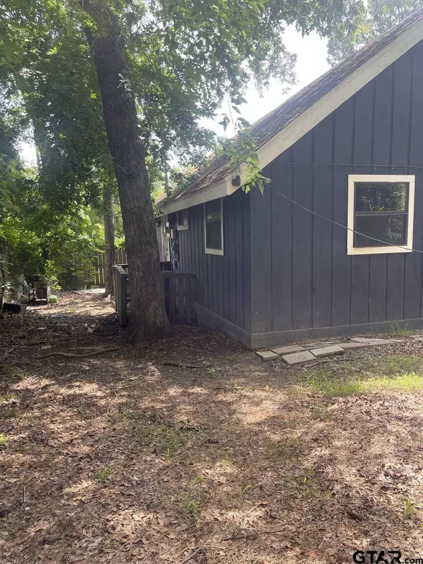 7266 Holley Hill Drive, Frankston, TX 75763