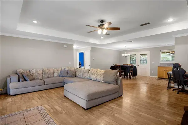 708 E Paschal Street, Troup, TX 75789