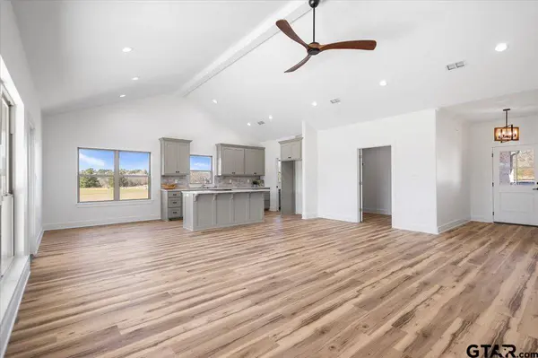 204 E Teal Drive, Troup, TX 75789