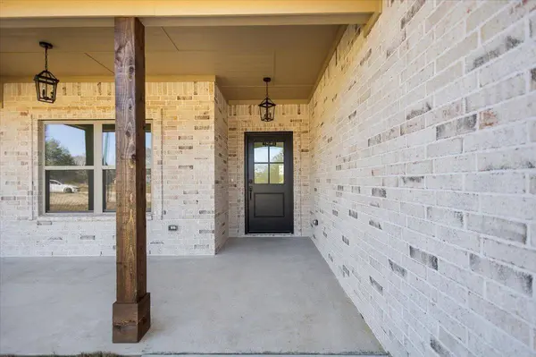 204 E Teal Drive, Troup, TX 75789