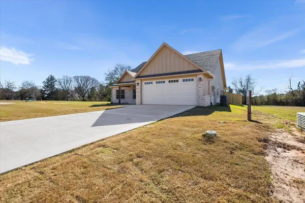 204 E Teal Drive, Troup, TX 75789