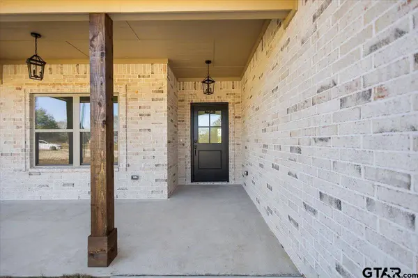 204 E Teal Drive, Troup, TX 75789