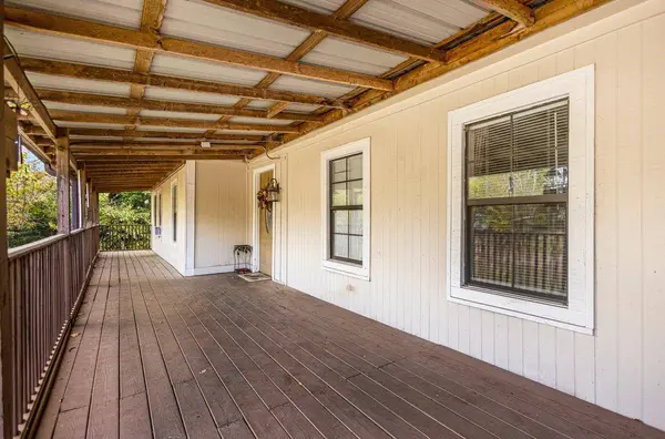 204 Tarbutton, Troup, TX 75789-000