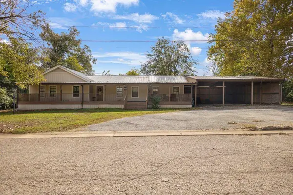 204 Tarbutton, Troup, TX 75789-000