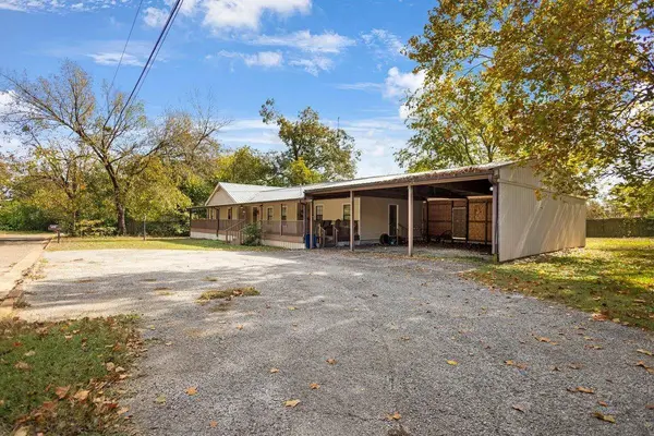 204 Tarbutton, Troup, TX 75789-000