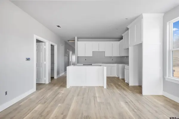 248 Crepe Myrtle Drive, Bullard, TX 75757