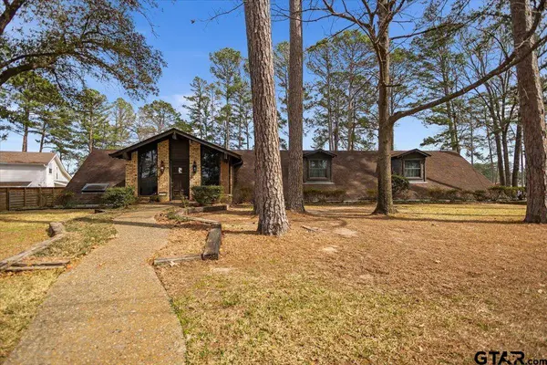 16835 Cardinal Lane, Troup, TX 75789