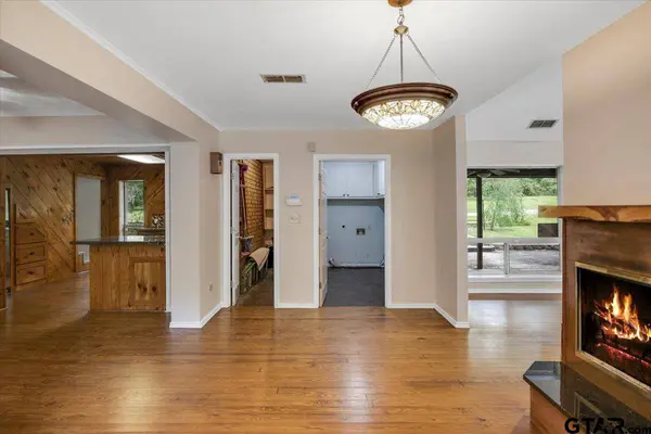 21430 County Road 2182, Whitehouse, TX 75791