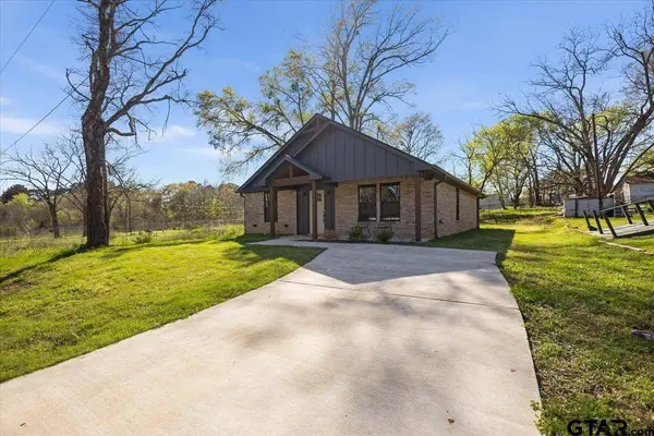 405 S Short Street, Troup, TX 75789