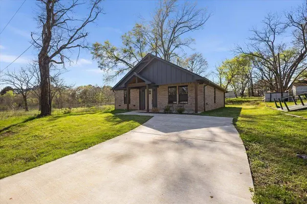 405 South Short Street, Troup, TX 75789