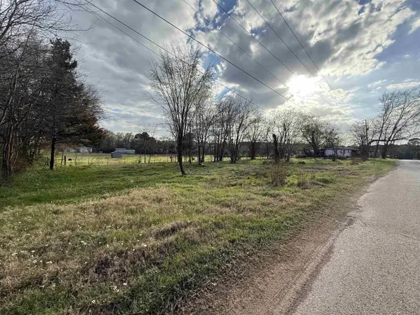 504 W Tarbutton Street, Troup, TX 75789