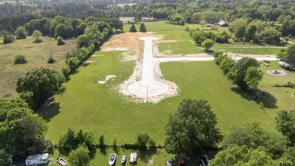 210 E Teal Drive, Troup, TX 75789