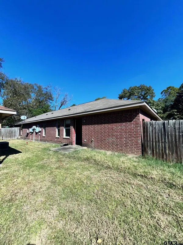 105 Beulah St Unit B, Troup, TX 75789