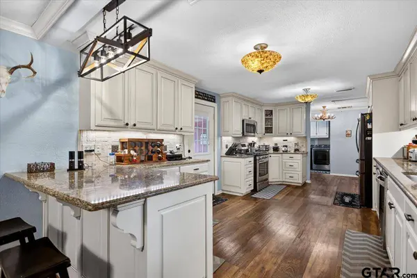460 County Road 4612, Troup, TX 75789