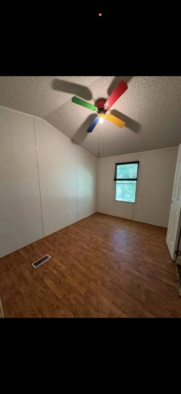 19218 Autumn Dr, Tyler, TX 75703