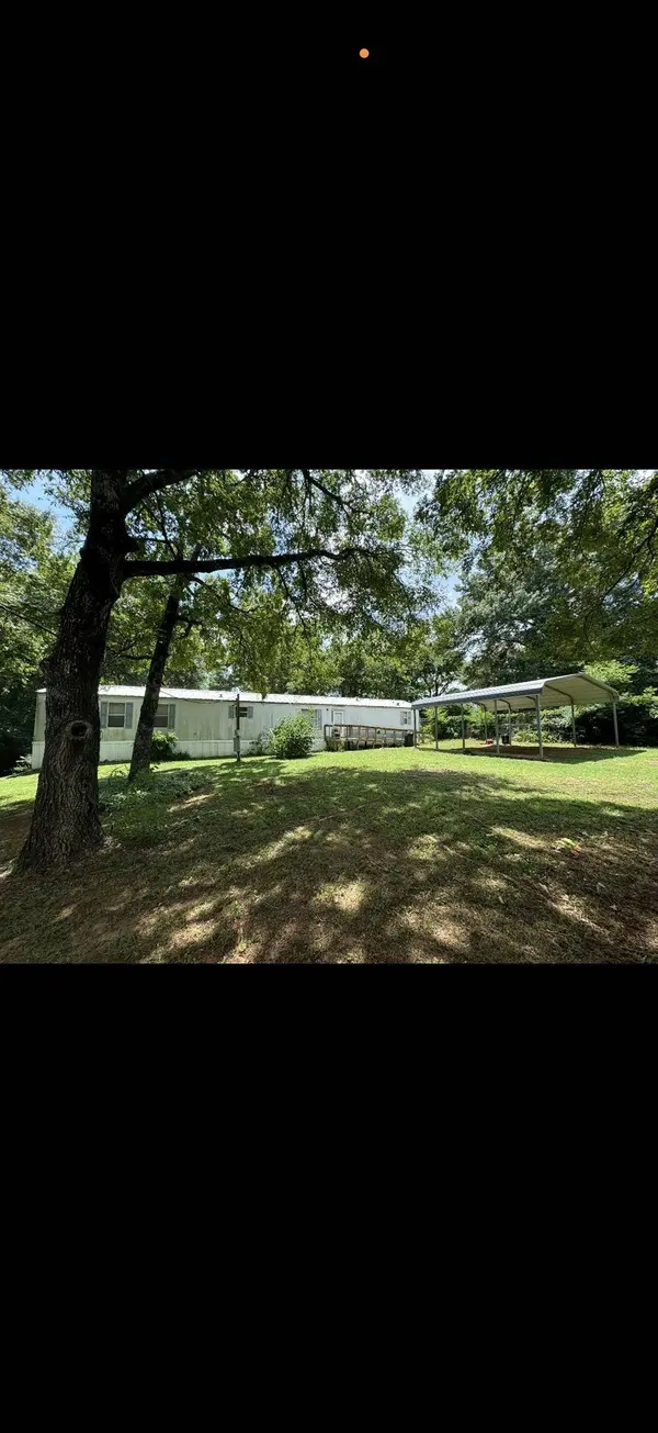 19218 Autumn Dr, Tyler, TX 75703