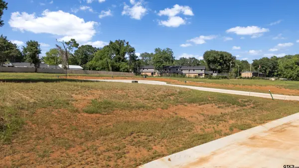 409 Mary Lane, Troup, TX 75789