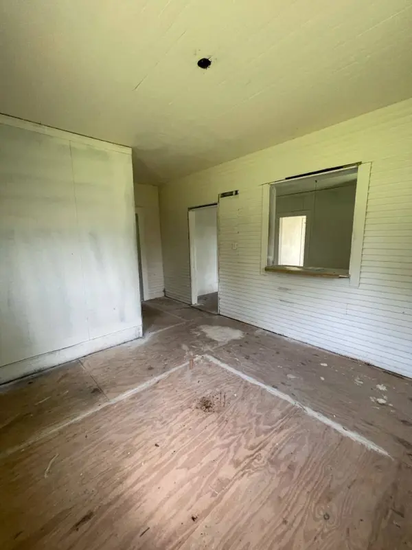401 S Joy Street, Troup, TX 75789