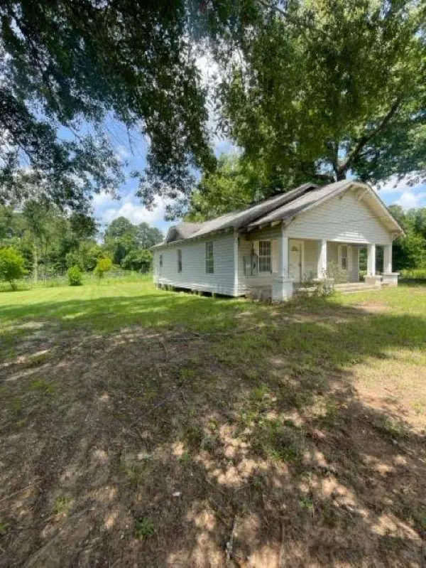 401 S Joy Street, Troup, TX 75789