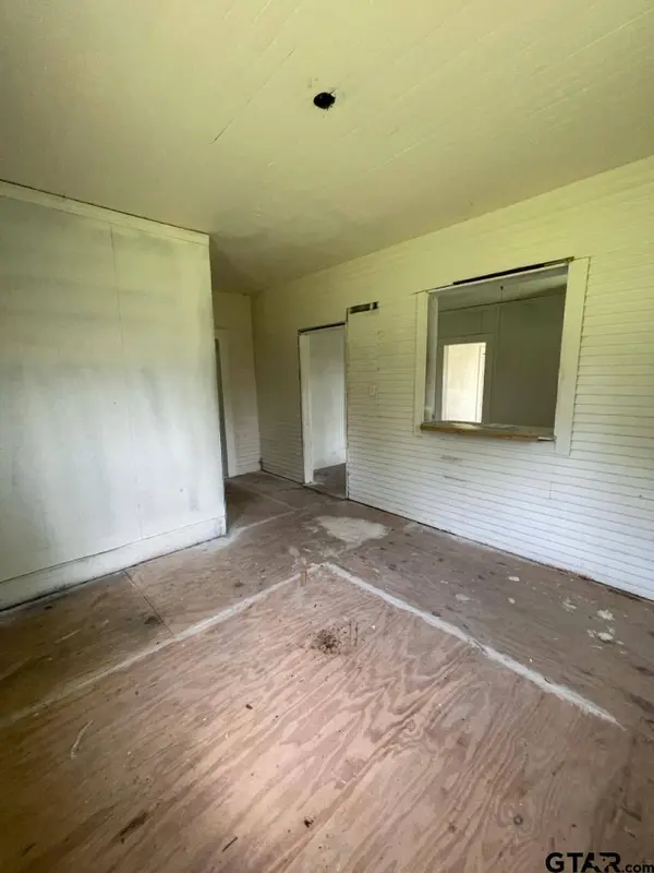 401 S Joy Street, Troup, TX 75789