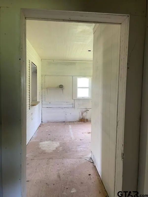 401 S Joy Street, Troup, TX 75789