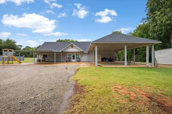 859 County Road 1401, Jacksonville, TX 75766