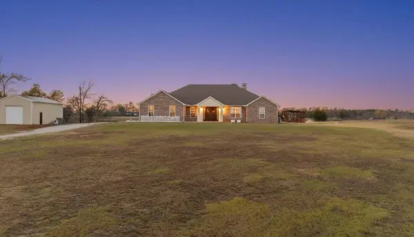 22727 County Road 2166, Troup, TX 75789-6902