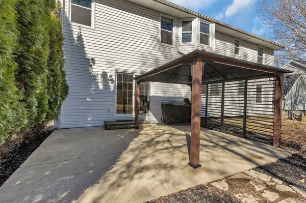 8265 Narcissus ST, Victoria, MN 55386