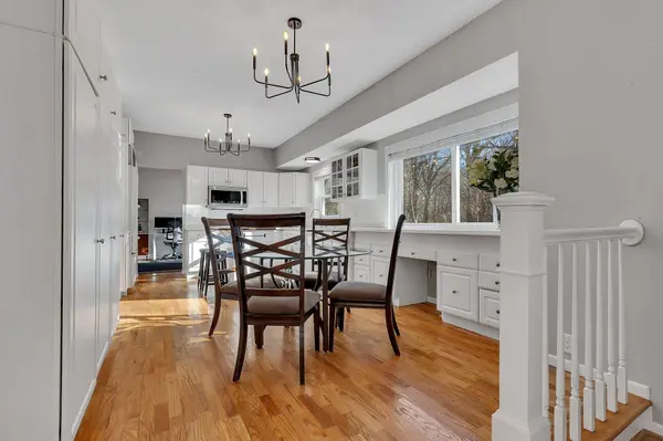 8265 Narcissus ST, Victoria, MN 55386