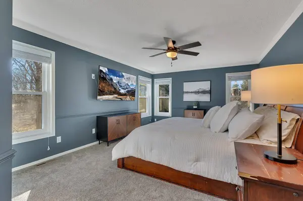 8265 Narcissus ST, Victoria, MN 55386