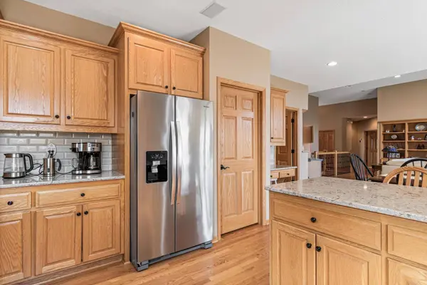 1743 Skater DR, Eagan, MN 55122