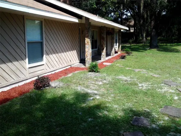 3 LAKESIDE DR, Ocala, FL 34482