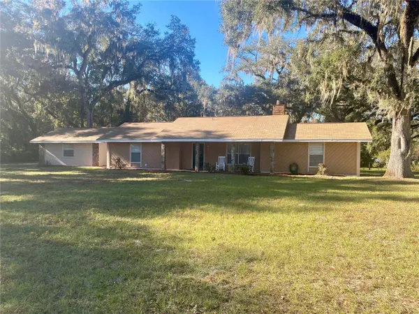 3 LAKESIDE DR, Ocala, FL 34482