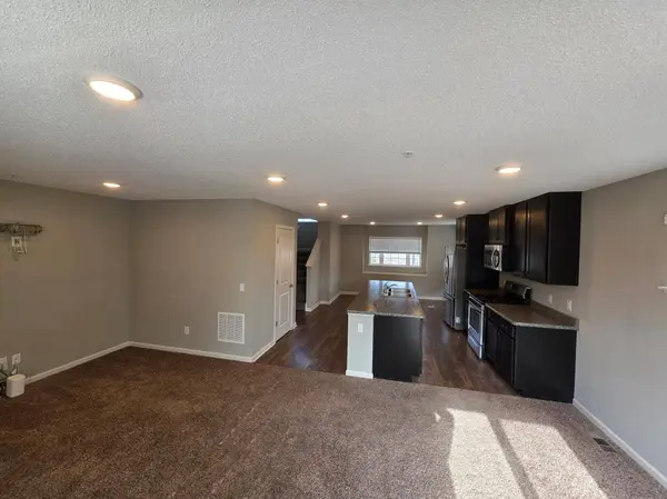 668 Town Center Pkwy, Lino Lakes, MN 55014