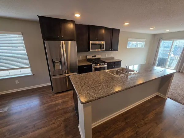 668 Town Center Pkwy, Lino Lakes, MN 55014