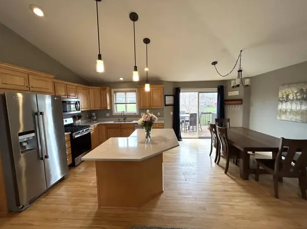 3691 44th AVE NW, Rochester, MN 55901