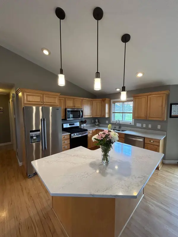 3691 44th AVE NW, Rochester, MN 55901