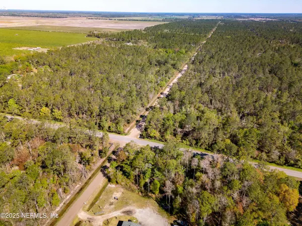 10600 GREGORY AVE, Hastings, FL 32145