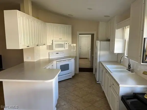 7128 Marconi CT, Naples, FL 34114