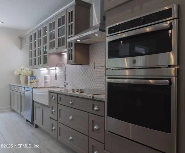 8119 GREEN GLADE RD, Jacksonville, FL 32256