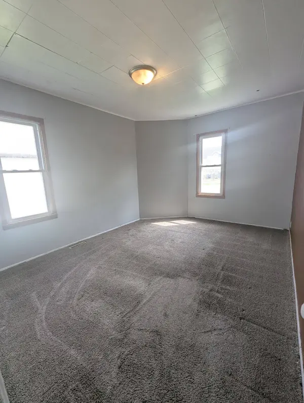 705 E 3rd ST, Fairmont, MN 56031