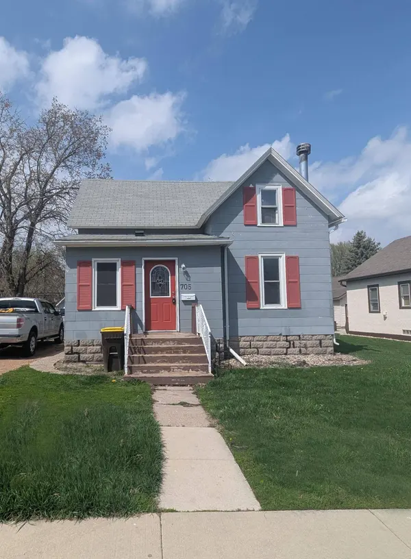 705 E 3rd ST, Fairmont, MN 56031