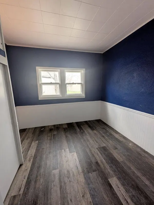 705 E 3rd ST, Fairmont, MN 56031